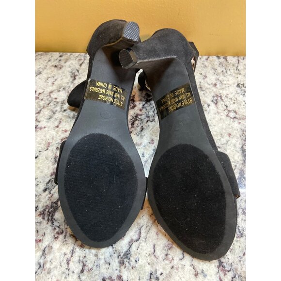 Shoeland Ankle Strap Heels 7  Black Suede Classic Open Toe Block Heel Sandals - Picture 9 of 9